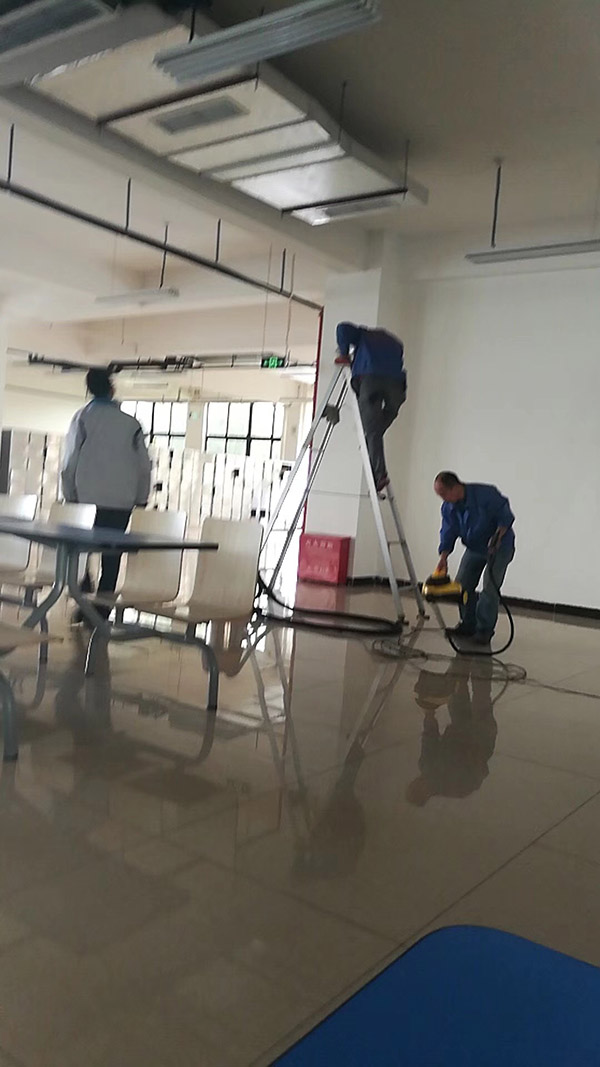 成都中央空調(diào)維修 成都中央空調(diào)維修